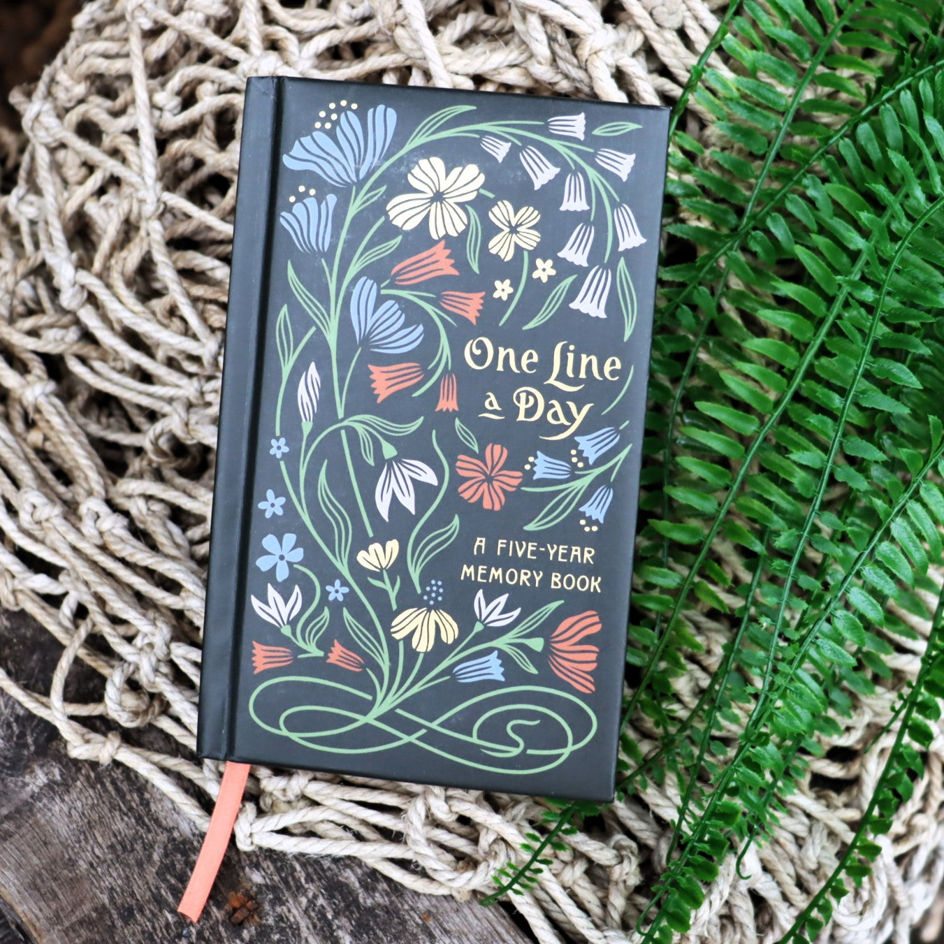 Nouveau Floral One Line A Day Journal