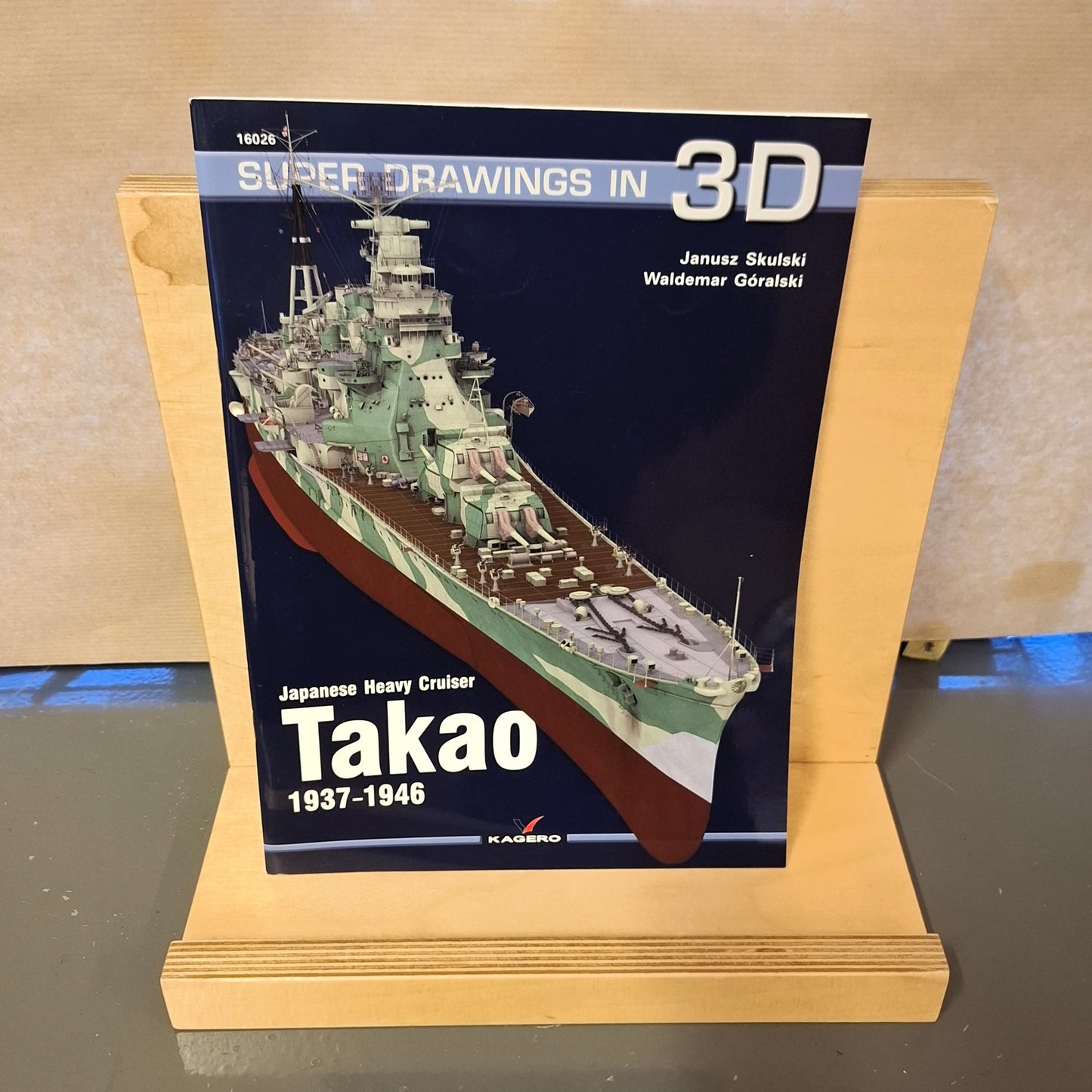 Japanese Heavy Cruiser Takao 1937-46 (Super Drawings in 3D)